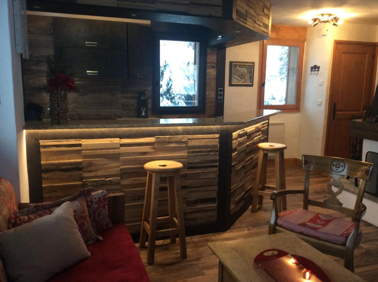 מגב Chalets De Julie מראה חיצוני תמונה