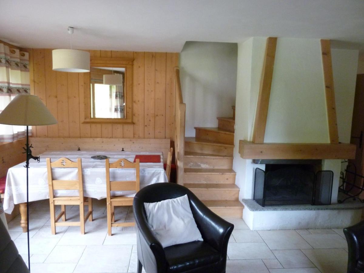 מגב Chalets De Julie מראה חיצוני תמונה