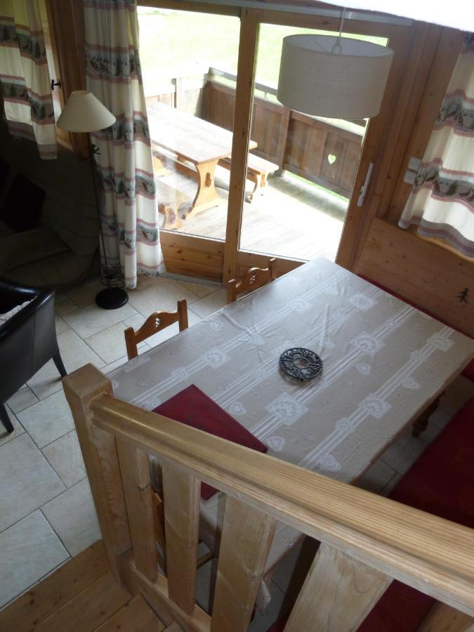 מגב Chalets De Julie מראה חיצוני תמונה